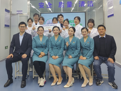 技精于勤，榮光綻放——我校在2021年全國職業(yè)院校技能大賽教學能力比賽中榮獲化妝品技術開發(fā)二等獎